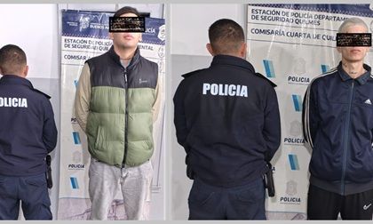 Quilmes – Efectivos policiales recuperaron una moto y un auto con pedido de secuestro